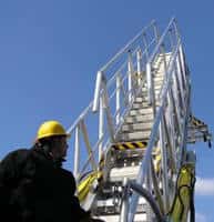telescoping-gangway.bc2a57648a55f7ad2a175005b4bba9b16.jpg
