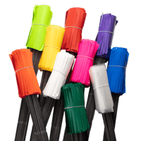 611c031e233d4_straight-flags-1.png